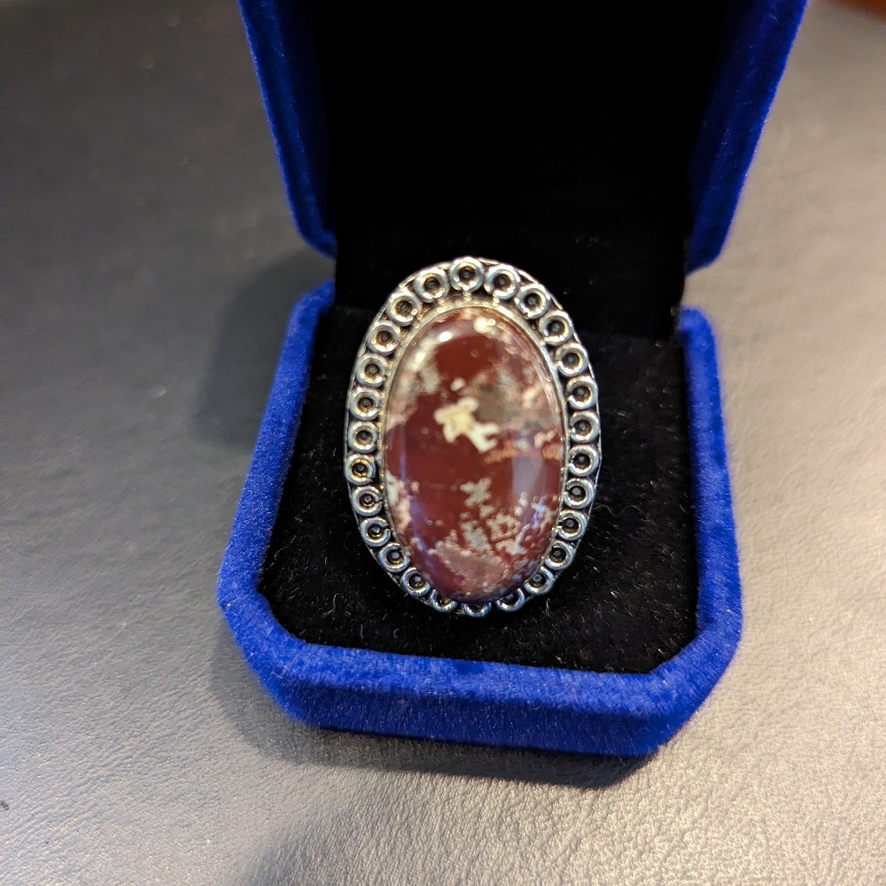 SALE - Beautiful stone ring